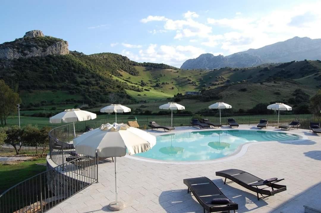 Case Vacanze Nioleo - Apartments And Pool Siniscola Exterior foto