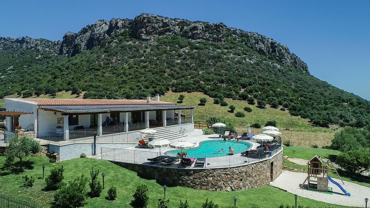Case Vacanze Nioleo - Apartments And Pool Siniscola Exterior foto
